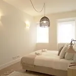 Principe Real Lovely Apt With Ac